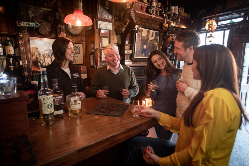 Traditional Irish pub experience in Athlone with local food and drinks
